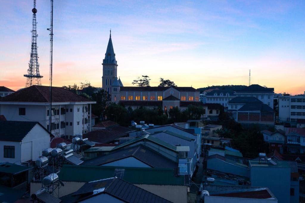 Yukkuri Boutique Hotel Dalat Экстерьер фото