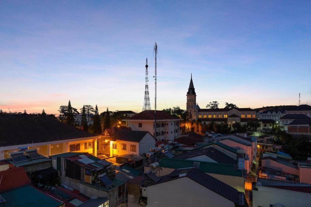 Yukkuri Boutique Hotel Dalat Экстерьер фото