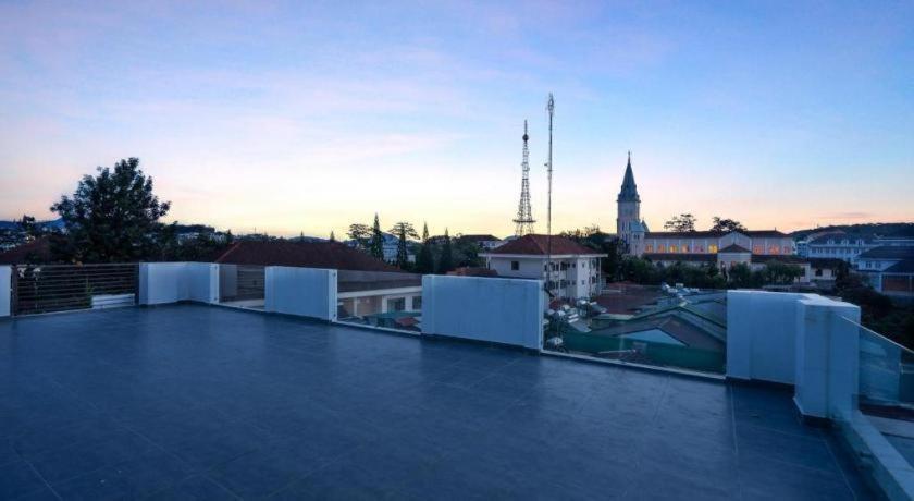 Yukkuri Boutique Hotel Dalat Экстерьер фото